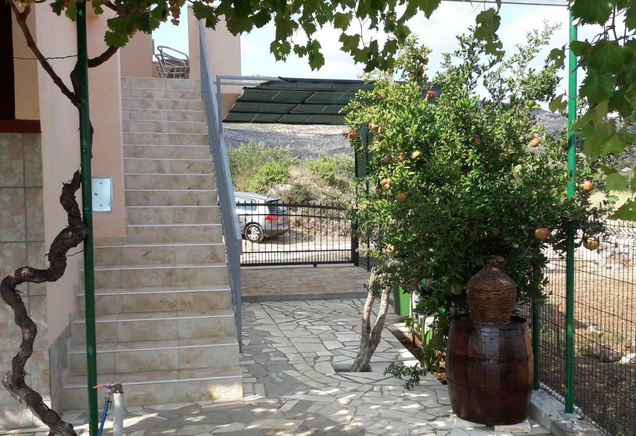 Guest House Pelja Plano Εξωτερικό φωτογραφία
