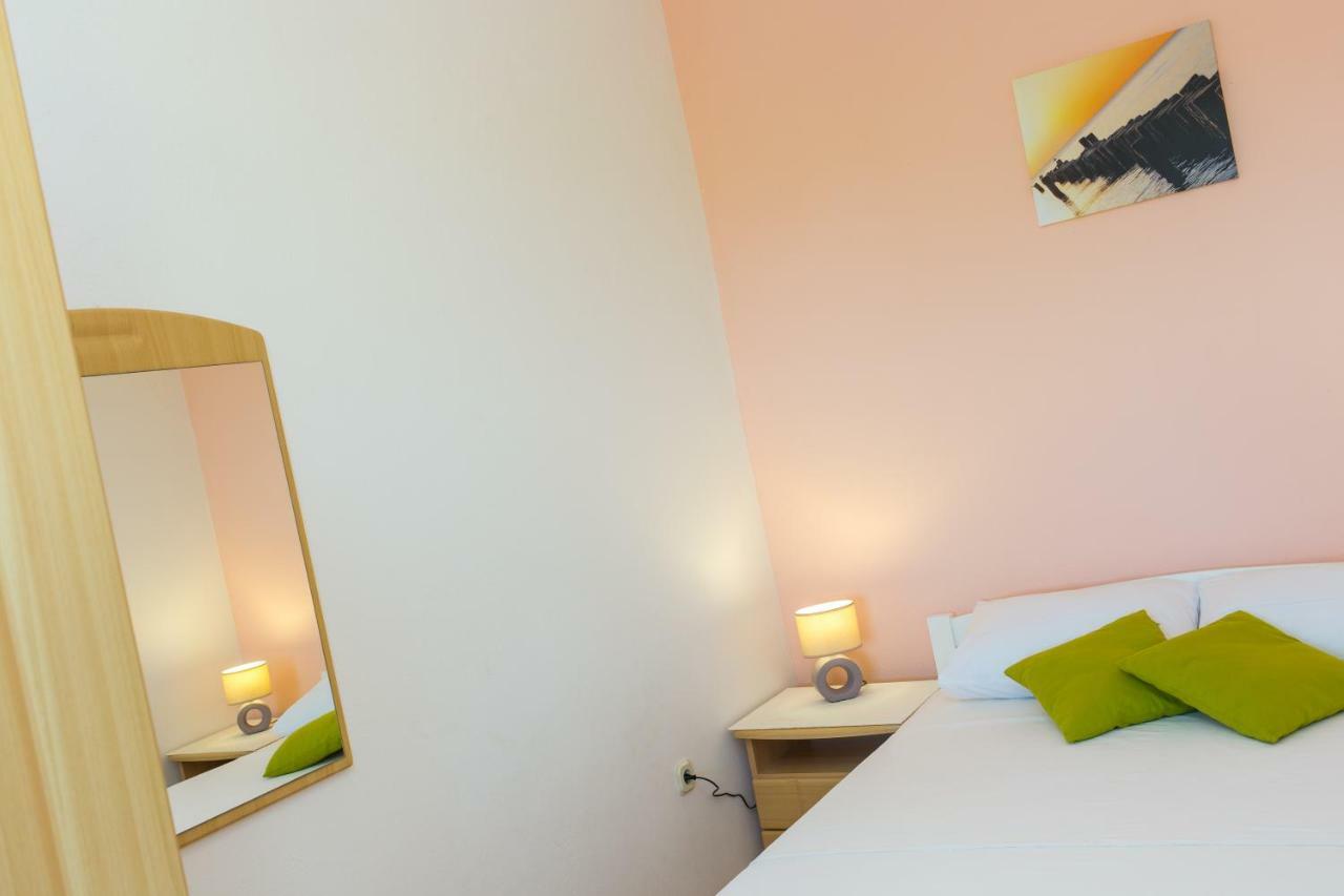 Guest House Pelja Plano Εξωτερικό φωτογραφία